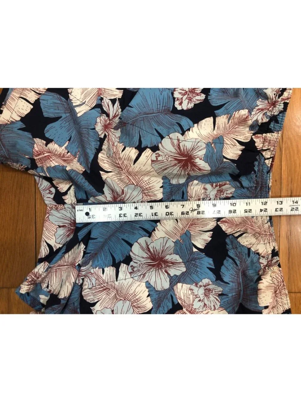 Patagonia men hibiscus